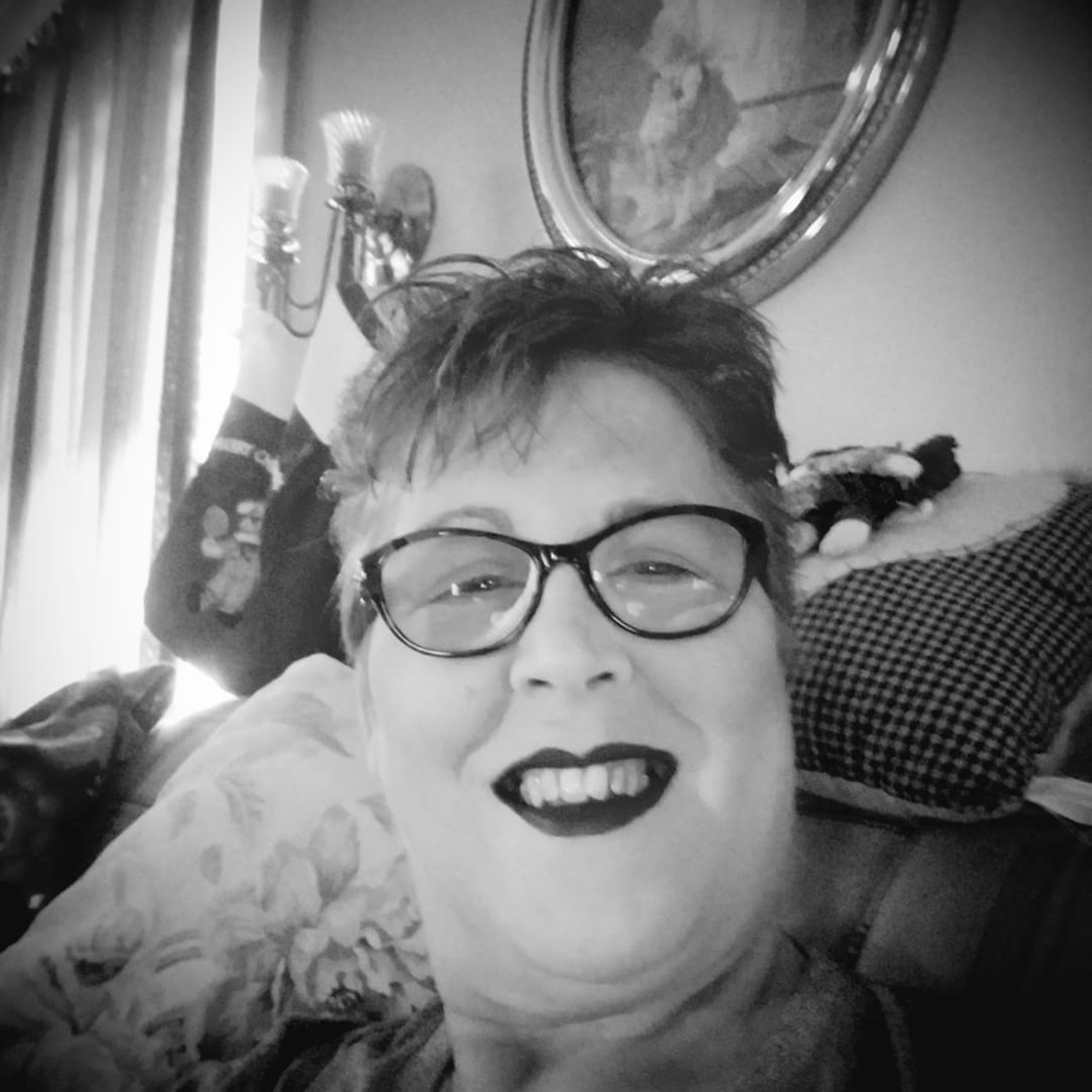 Meet your Posher, Vickie